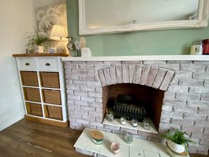 Lounge- click for photo gallery